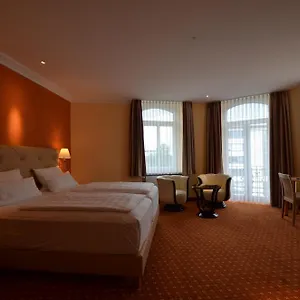 Mack Hotel